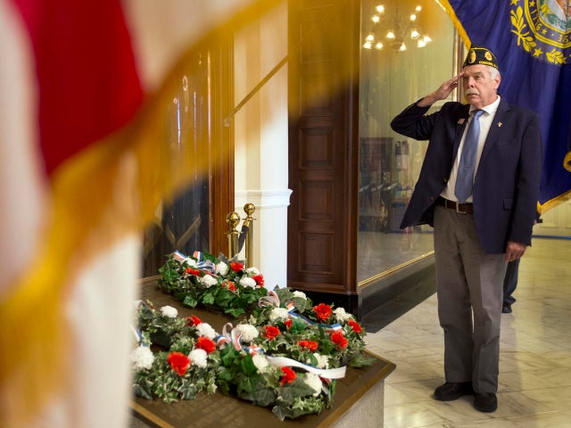 veterans-day-ap-16316563595688.jpg 