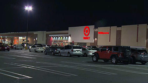 target teen protects girl from stranger 