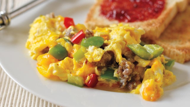 scrambled-eggs-with-sausage-cheddar-and-peppers-ben-fink.jpg 