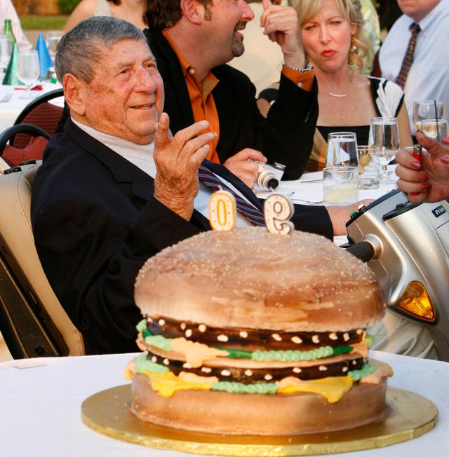 jim-delligatti-big-mac-creator-ap-16335553916559.jpg 