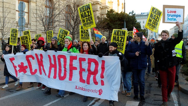 Protesters holding posters that read &ldquo;No Nazi inside Hofburg palace&rdquo; demonstrate against Austrian presidential candidate Norbert Hofer in Vienna, Austria, Dec. 3, 2016. 