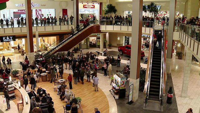 mall-at-robinson-flash-mob.jpg 