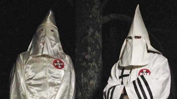 Disturbing photos of the modern-day Ku Klux Klan 