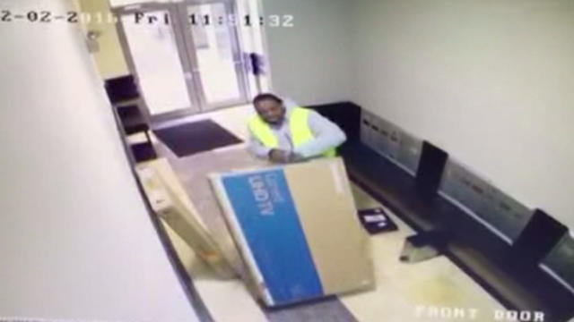 delivery-man.jpg 