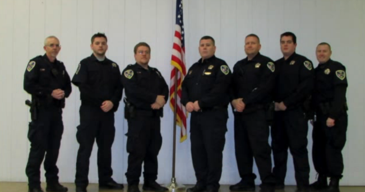 Bunker Hill, Indiana police department quits CBS News