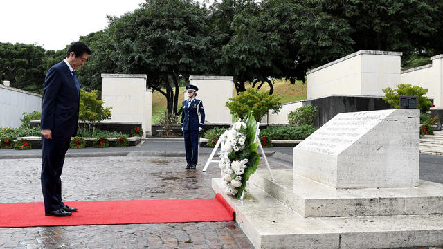 shinzo-abe-pearl-harbor-2016-12-26.jpg 