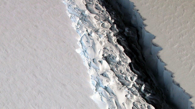 This Nov. 10, 2016, aerial photo released by NASA shows a rift in the Antarctic Peninsula&rsquo;s Larsen C ice shelf. 