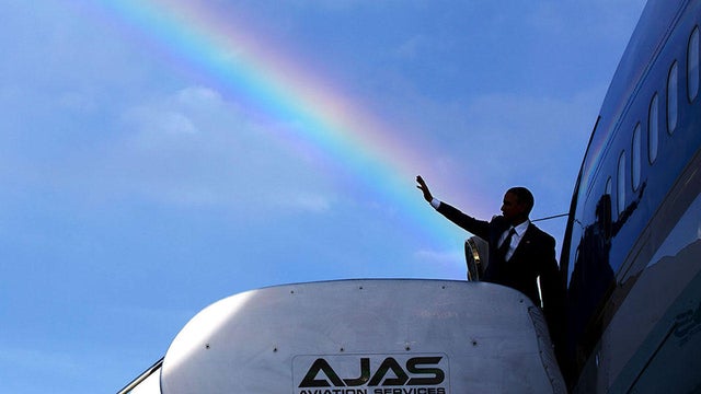 president-obama-air-force-one-rainbow-pete-souza-promo.jpg 