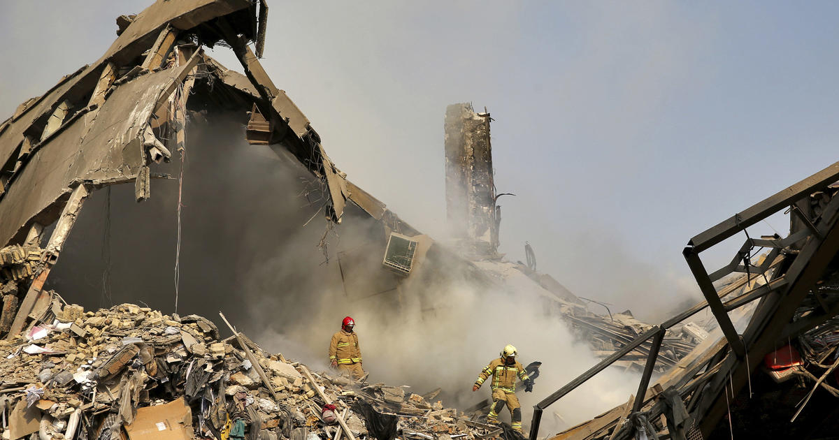 Newly Opened Mall Collapses Instantaneously Due to Structural Failure