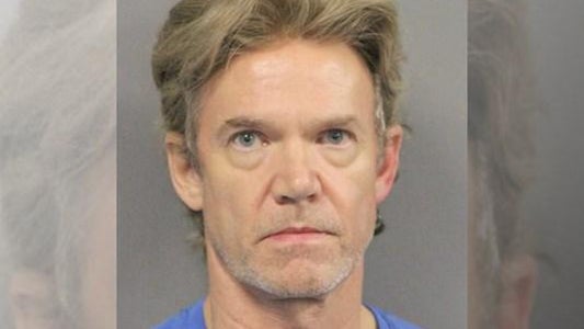 gasser-booking-photo-1481045365621-7257980-ver1-0.jpg 