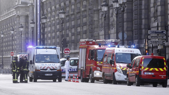 louvre-attack-ap-17034370117603.jpg 