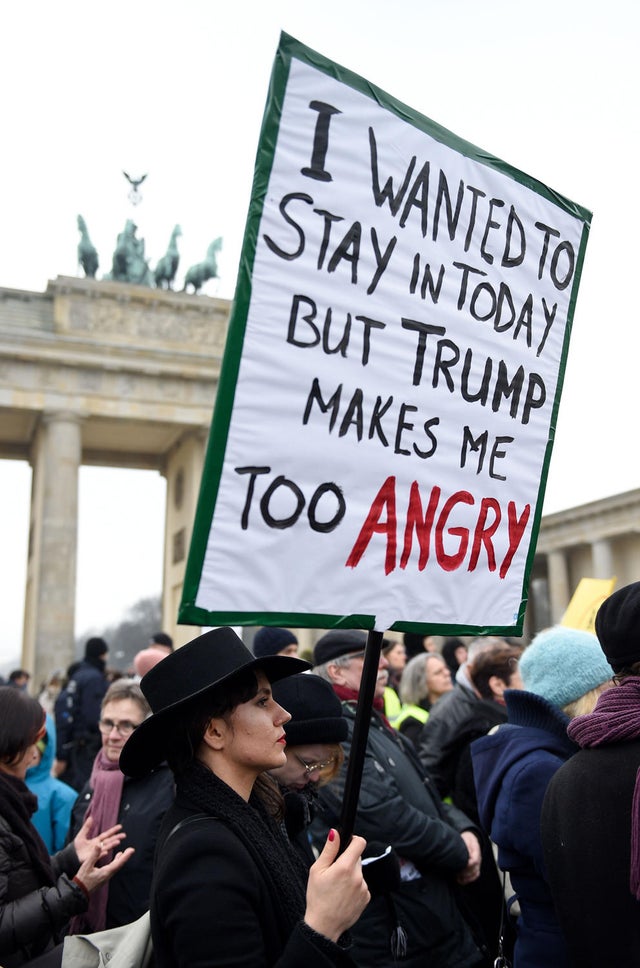 trump-protest-gettyimages-633776996.jpg 
