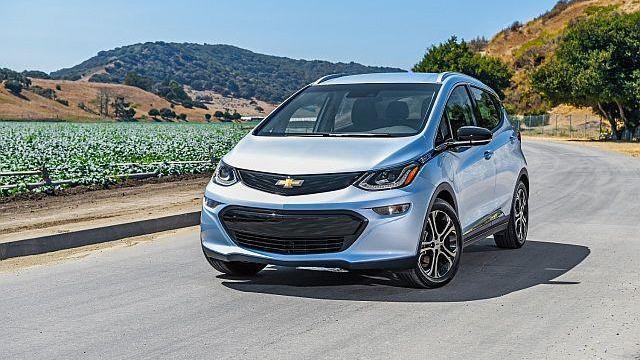 2017-chevrolet-bolt.jpg 