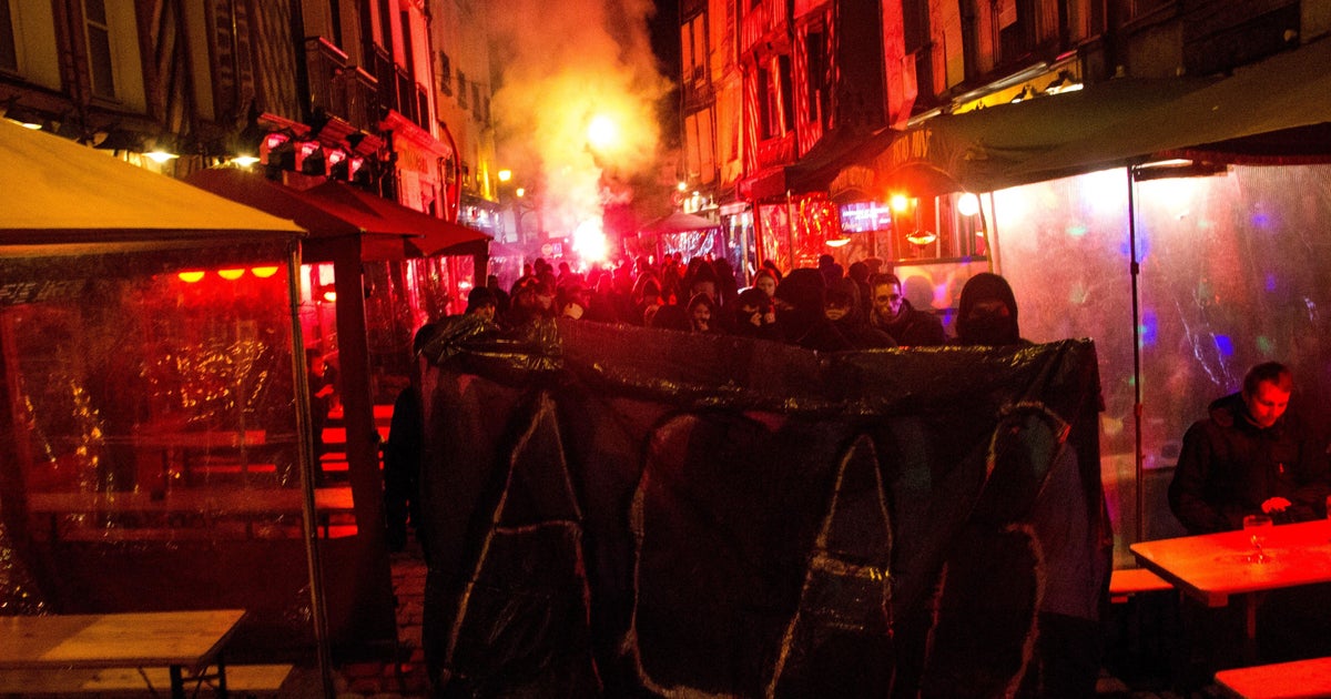 France police arrest 26 as riots over young black man's police baton ...