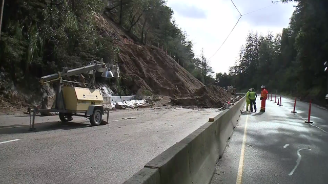 highway-17-mudslides-northern-california-2017-2-10.png 