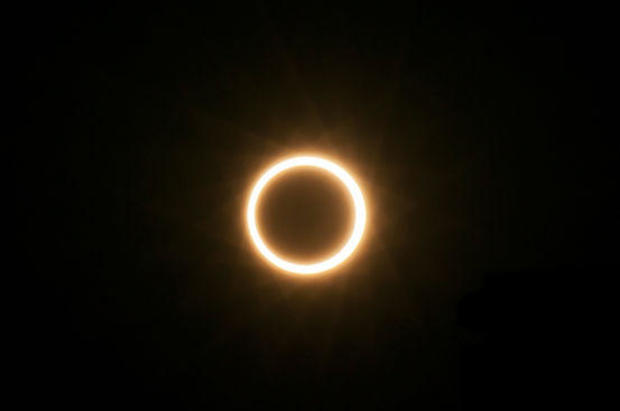 5-solar-eclipse-china-2012.jpg 