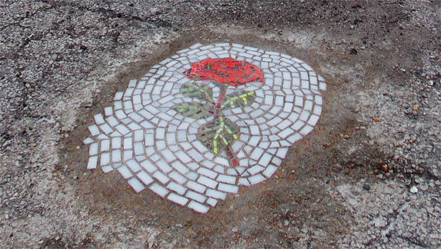 jim-bachor-pothole-art-rose-620.jpg 