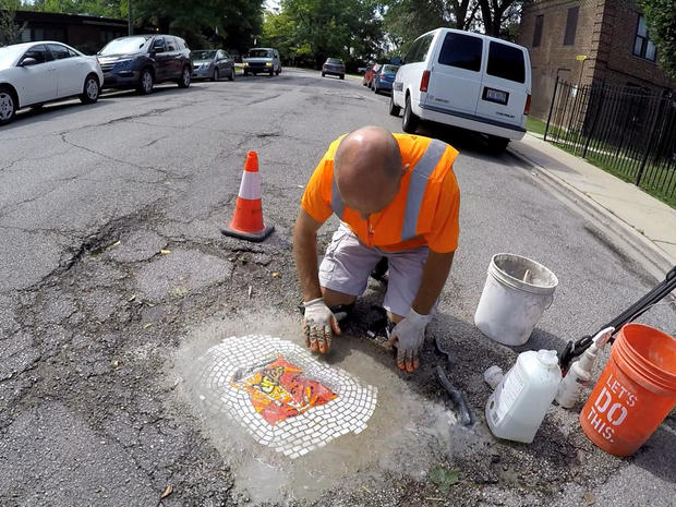 jim-bachor-working-on-pothole-mosaic-b-promo.jpg 