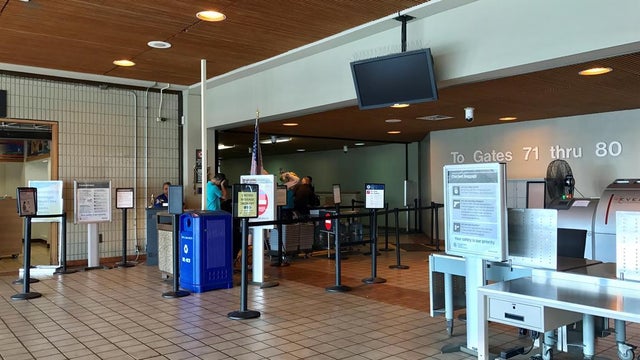 honolulu-airport-man-dies-2017-2-18.jpg 
