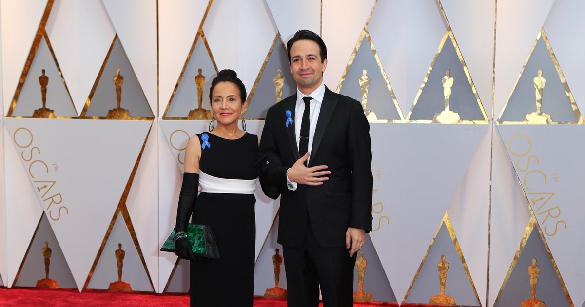 LinManuel Miranda talks about EGOT possibility, ACLU ribbon at the(02)