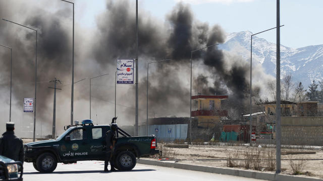 kabul-taliban-suicide-bomb.jpg 