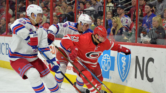 rangers_hurricanes_gettyimages-650633510.jpg 