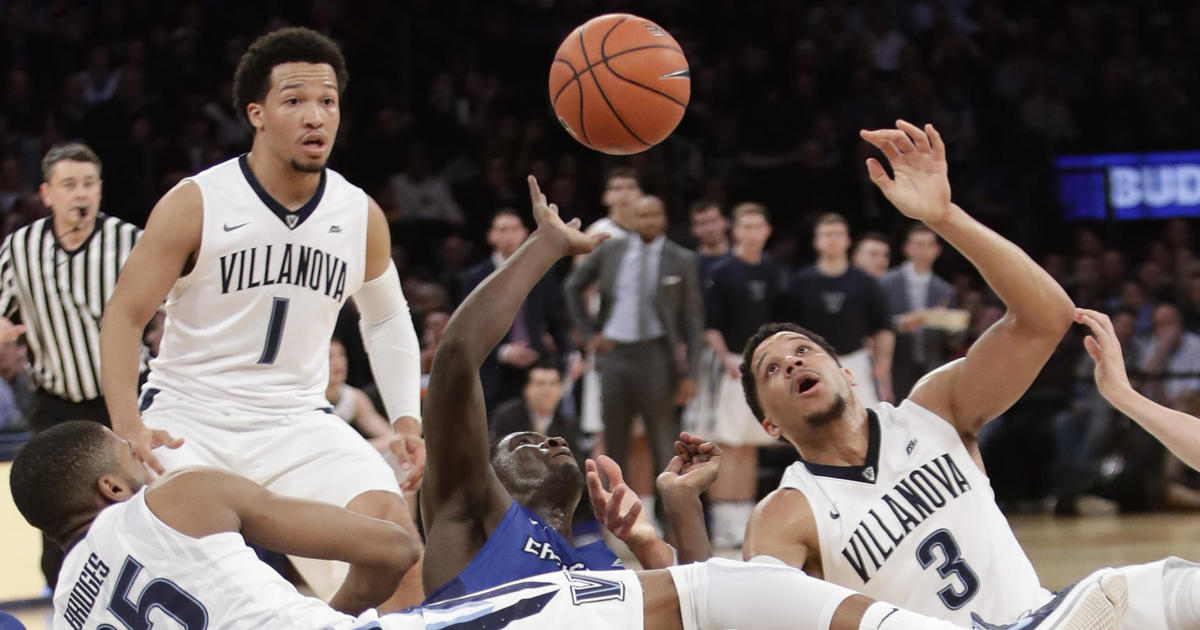 Three Perfect Reactions to Villanova's Insane Championship Buzzer