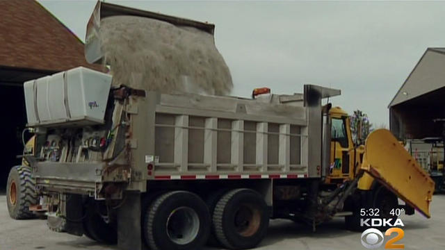 penndot-plow-salt-truck.jpg 