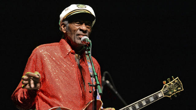 chuck_berry_gettyimages-166677899.jpg 