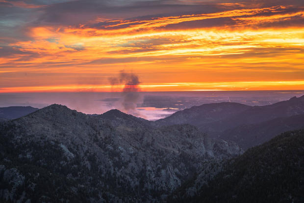 Sunshine Canyon Fire 3 (Michael David Ackerman from Boulder Canyon, Sun sunrise) 