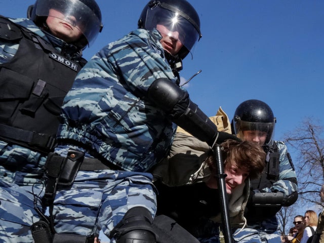 russia-protests-2017-03-26t132359z-1029654678-rc12fa5838f0-rtrmadp-3-russia-protests.jpg 