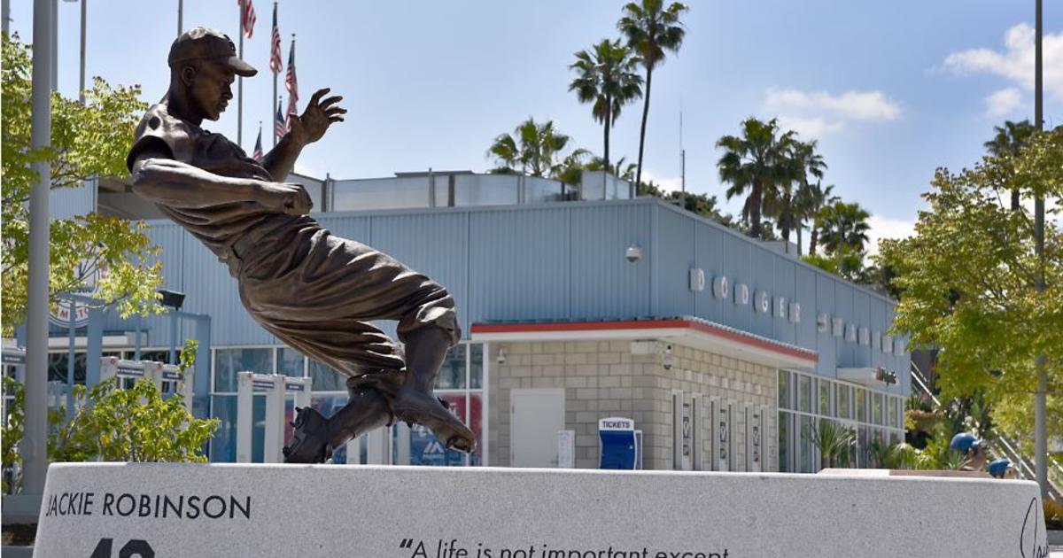 Jackie Robinson Statue To Be Built At Dodger Stadium