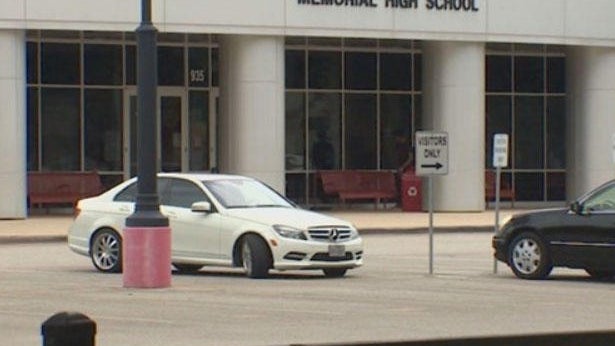 memorial-high-school-in-houston.jpg 