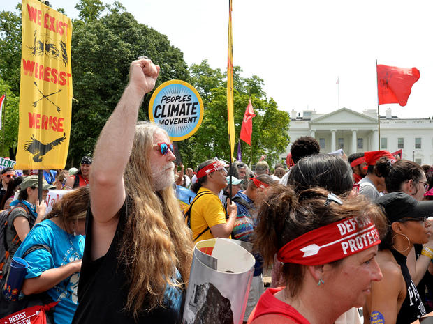 peoples-climate-march-2017-04-29t184228z-1912584321-rc17b01a1830-rtrmadp-3-usa-trump-protest.jpg 