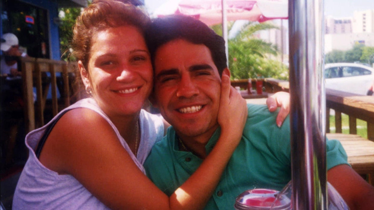 Deported man's wife and friends rethink voting for Trump - CBS News
