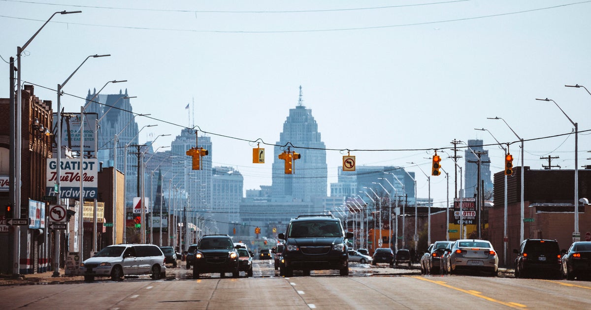 Detroit brings back residential street cleaning after 7 year hiatus CBS News