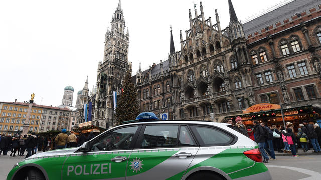 marienplatz-munich-germany-police-gettyimages-630304246.jpg 