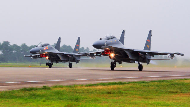 china-chinese-su-30-fighter-jet-ap-17139282941462.jpg 