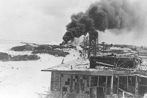 battle-of-midway-island-after-attack-nara.jpg 
