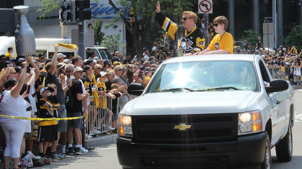 stanley-cup-parade-3.jpg 