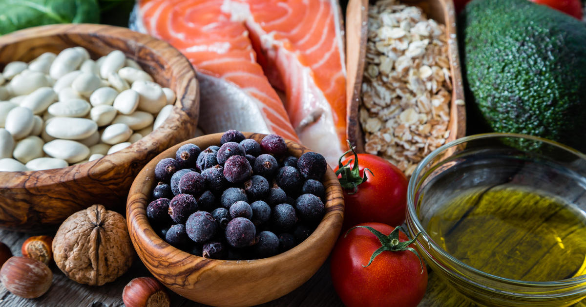 These foods may help keep the brain young