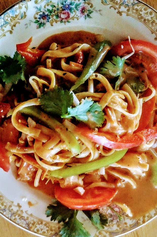 25-spicy-thai-noodles.jpg 