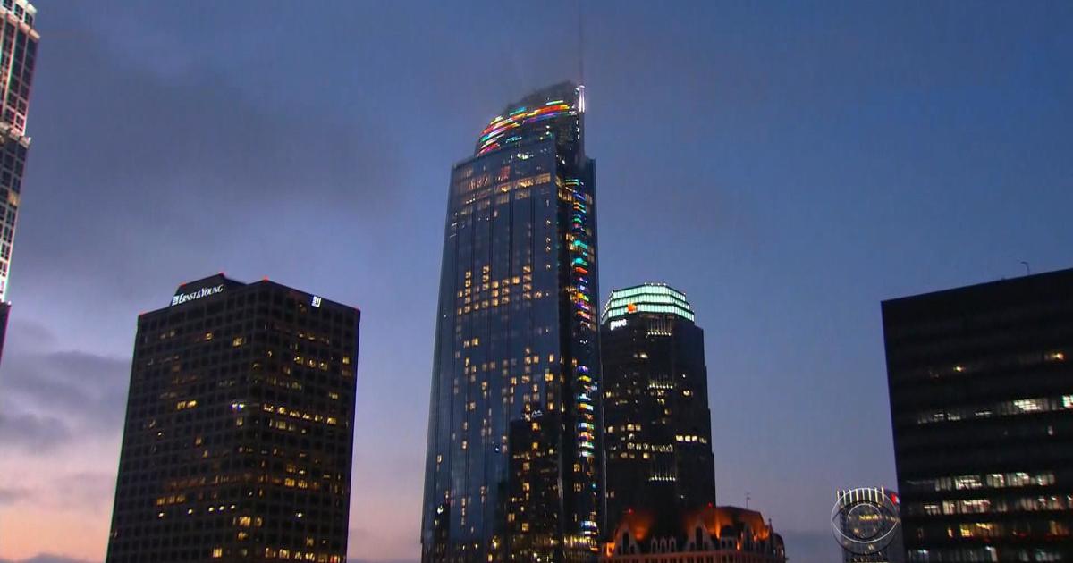 Tallest building west of the Mississippi opens in L.A. - CBS News