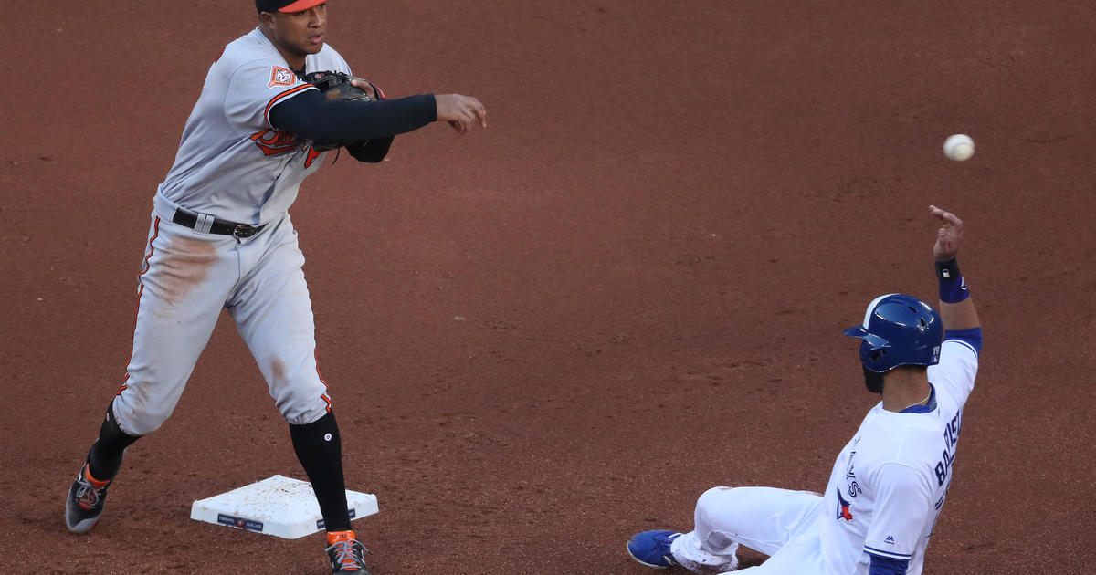 SF Giants overcome Kevin Gausman's gem in 3-0 win over Blue Jays