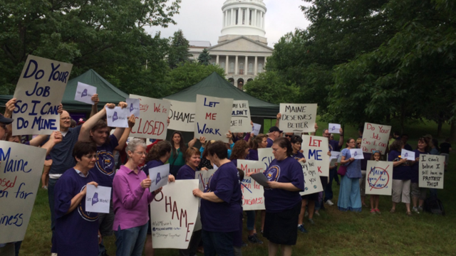 maine-shutdown-protests-2017-7-1.png 