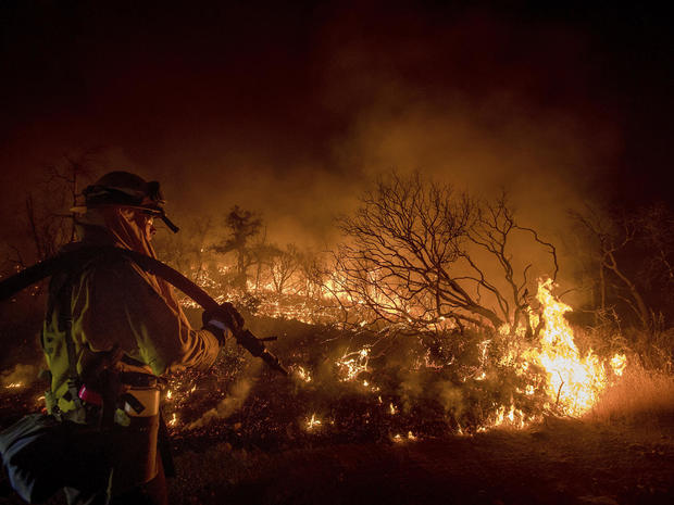 wildfire-california-ap-17189357042330.jpg 