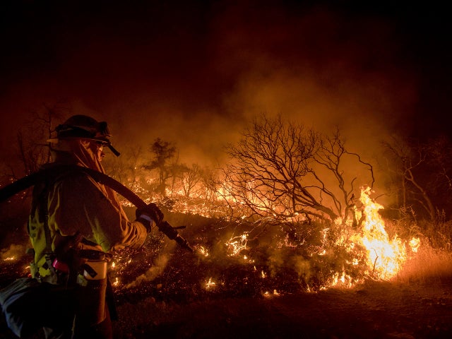 wildfire-california-ap-17189357042330.jpg 