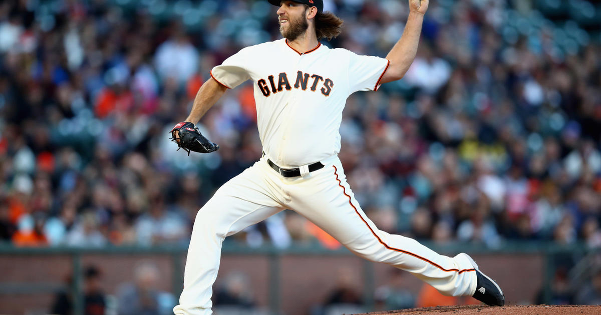 Madison Bumgarner, Giants shut out Pirates for wild-card win - Los Angeles  Times