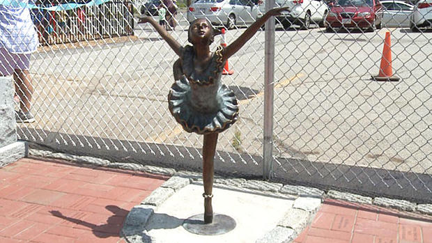 Ella O'Donnell statue 