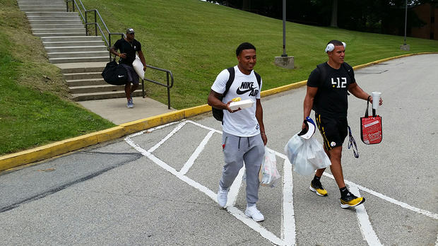 steelers camp arrivals2 